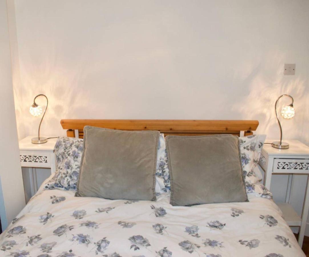 Bright And Modern With Pool And Rooftop Views Appartement Edinburgh